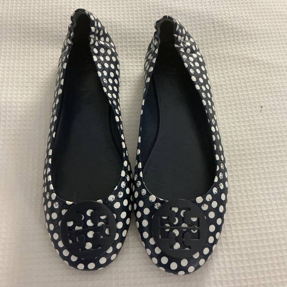 Tory Burch Polka Dot Navy Blue Ballet Flats Logo Classic Shoes - Picture 1 of 11